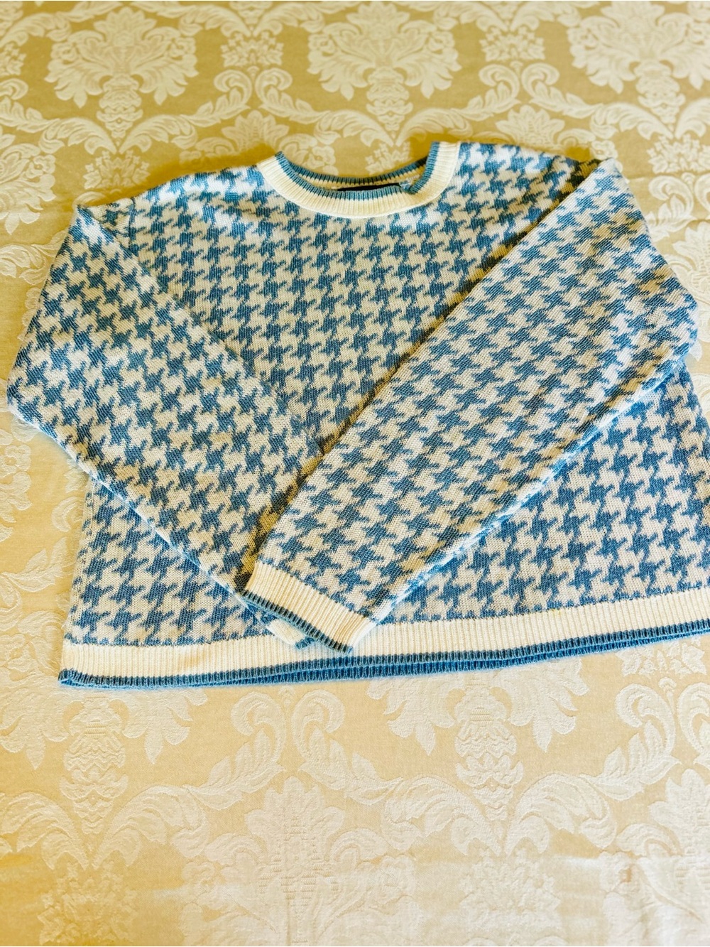 Blue and Cream Houndstooth Knit Sweater cotton blend size M